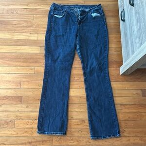 Purchased from old navy in 2019.